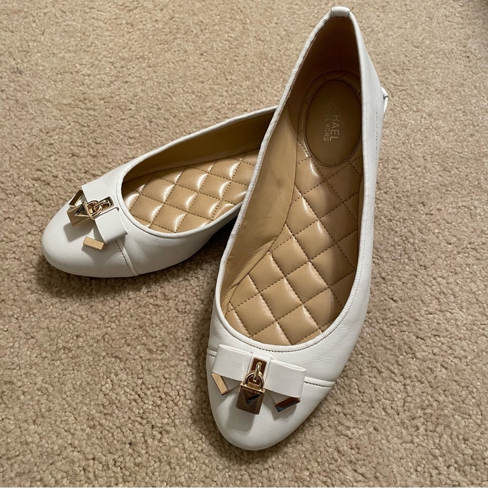 Michael Kors White Ballet Flats with Bow and Gold Accents (size 8)